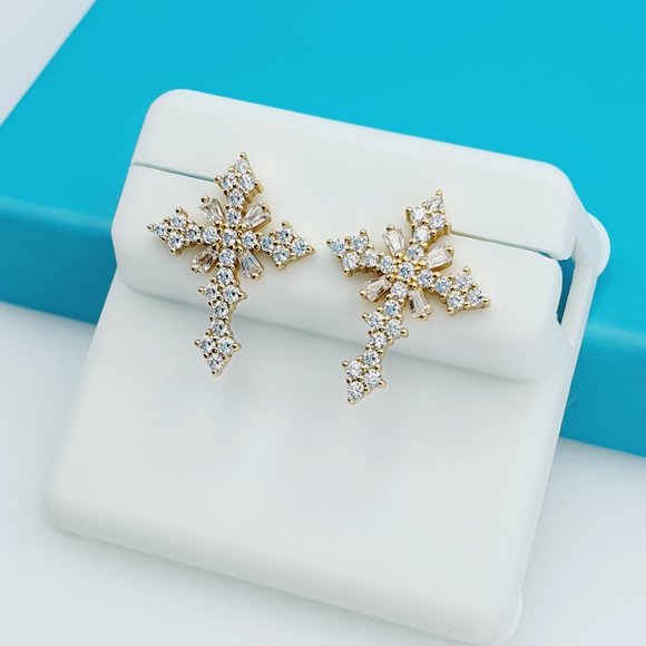 "14K Gold Plated 925 Sterling Silver CZ Beautiful Earrings for Women, 1USPAR4116 - Picture 4 of 6